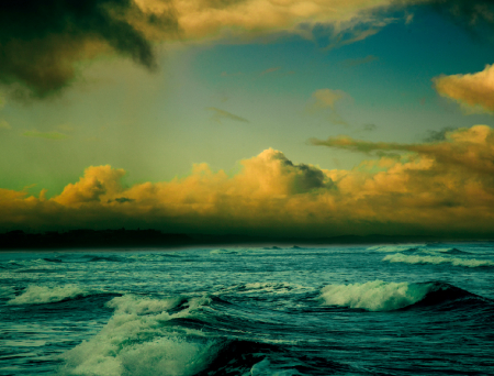 Tablou canvas : Mare nelinistita [1]
