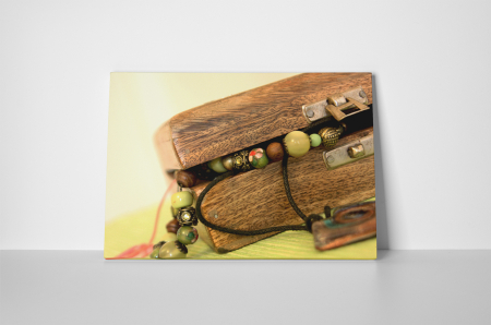 Tablou canvas : Cutiuta de lemn [1]