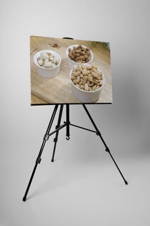 Tablou canvas : Fructe cu coaja lemnoasa [2]