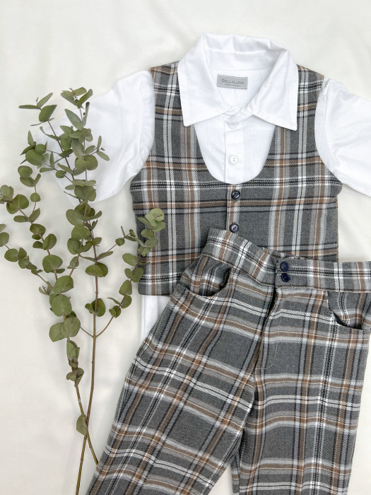 Costum in carouri din doua piese [3]