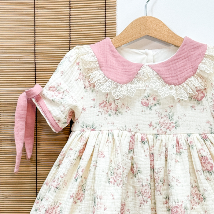 Rochita Dulcinea, din muselina si danteluta [3]