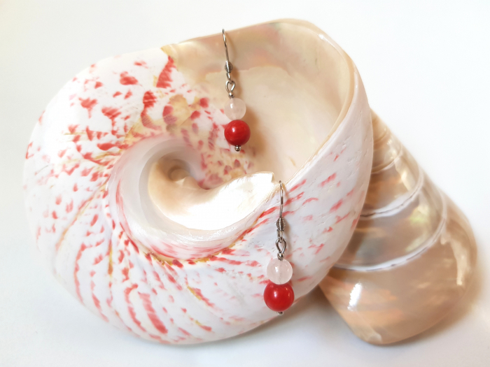 Cercei din coral natural si agate albe [3]