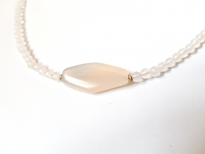 Colier choker din cuart alb translucid [4]