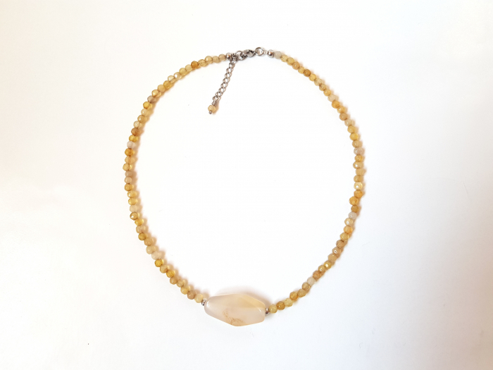 Colier choker din agate galbene semitransparente [3]