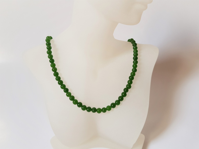 Colier clasic cu jad verde [2]