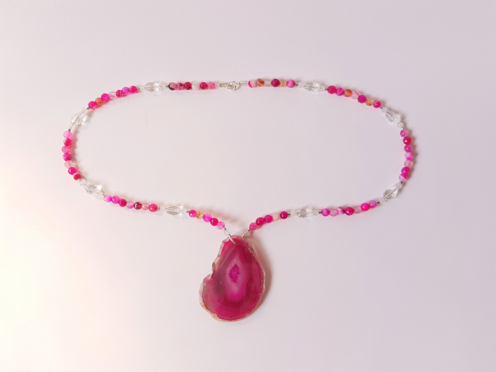 Colier cu agate dantelate fucsia si pandantiv felie agat [4]