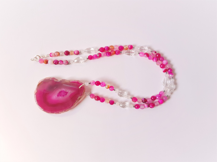 Colier cu agate dantelate fucsia si pandantiv felie agat [3]