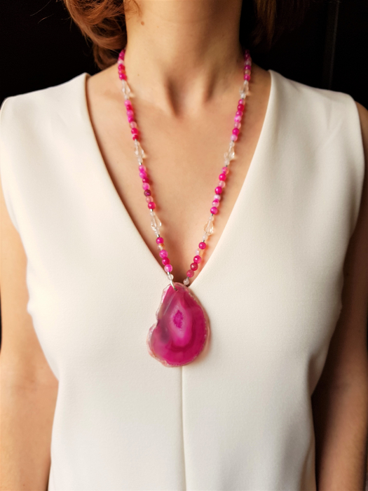 Colier cu agate dantelate fucsia si pandantiv felie agat [2]