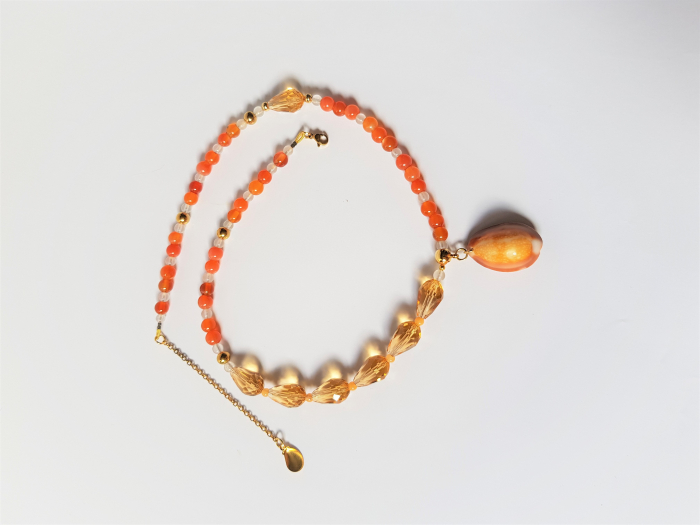 Colier cu agate, hematite, cristale si pandantiv scoica naturala [3]