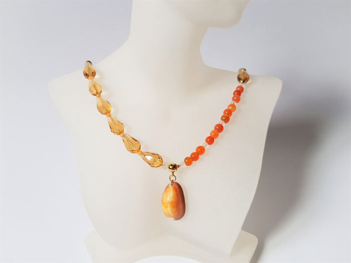 Colier cu agate, hematite, cristale si pandantiv scoica naturala [6]