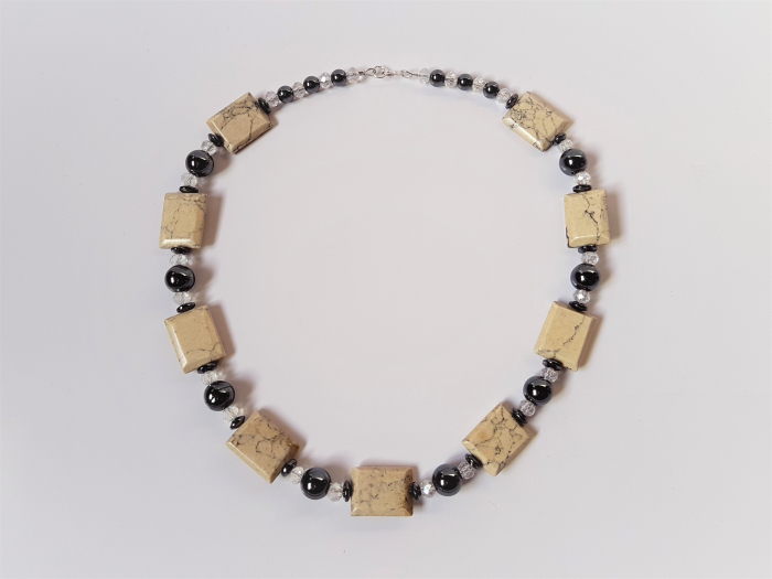 Colier cu howlit si hematite [3]