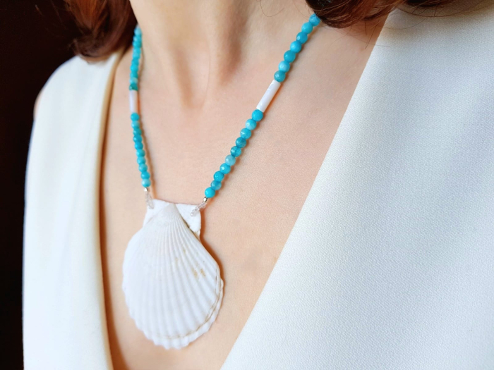 Colier cu jad bleu, sidef si scoica naturala [5]