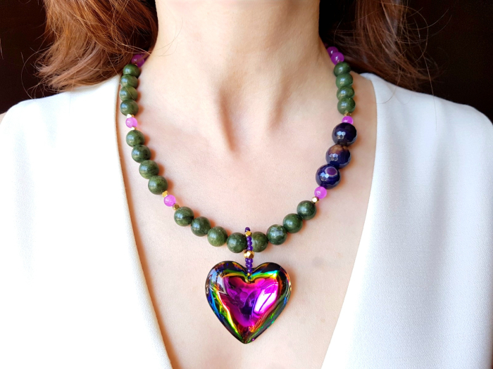 Colier cu jad canadian, jad mov, hematit auriu si pandantiv inima multicolora [7]