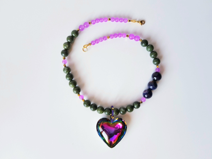 Colier cu jad canadian, jad mov, hematit auriu si pandantiv inima multicolora [4]