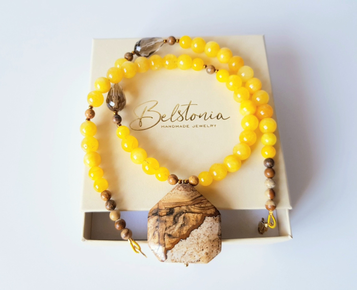 Colier cu jad galben, jasp, hematit si pandantiv jasp [4]