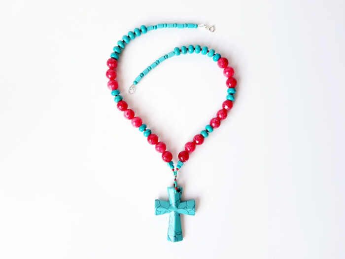 Colier cu jad rosu, turcoaz si pandantiv cruce turcoaz [2]