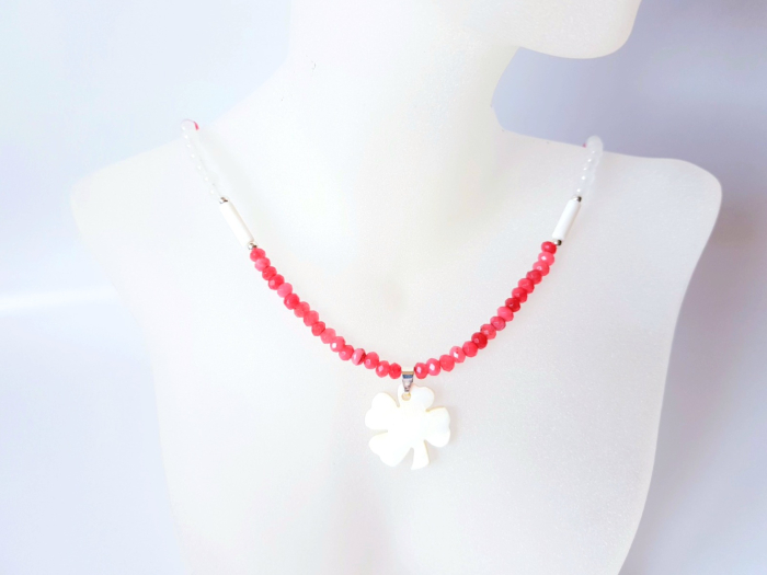 Colier cu jad roz, jad alb si pandantiv sidef trifoi 4 foi [4]