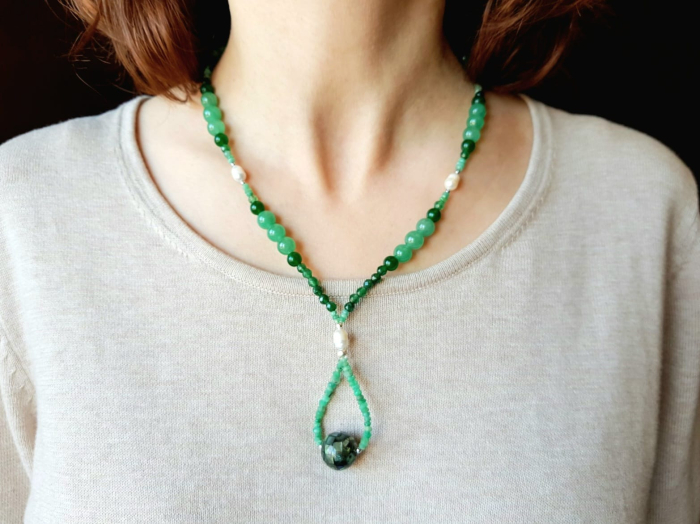 Colier cu jad si agat verde, perle de cultura si scoica abalone centrala [7]