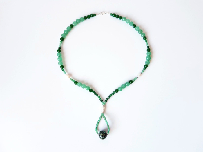 Colier cu jad si agat verde, perle de cultura si scoica abalone centrala [3]