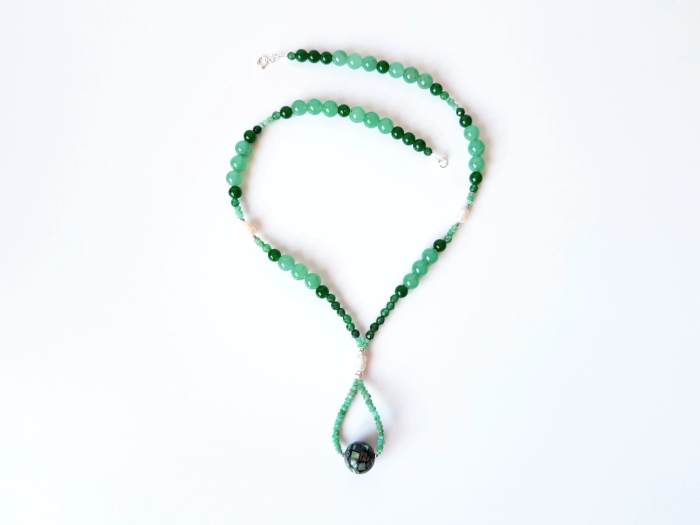 Colier cu jad si agat verde, perle de cultura si scoica abalone centrala [2]