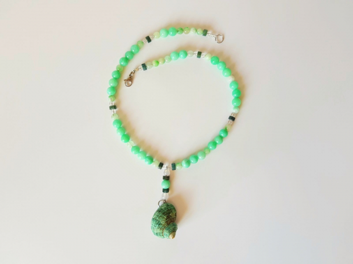 Colier cu jad turcoaz, agate, cristal de stanca si pandantiv scoica naturala [4]