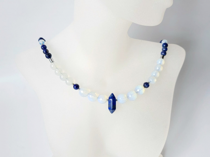 Colier cu lapis lazuli, hematit argintiu si opalit cu pandantiv lapis lazuli [5]