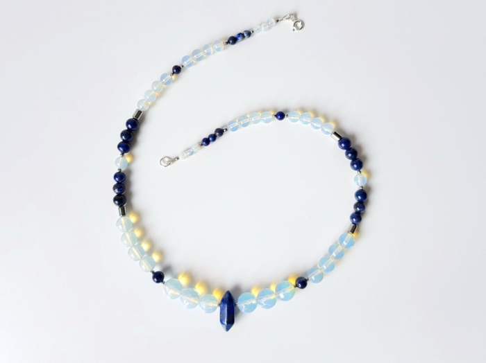 Colier cu lapis lazuli, hematit argintiu si opalit cu pandantiv lapis lazuli [4]