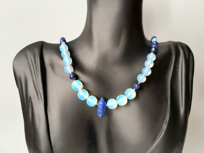 Colier cu lapis lazuli, hematit argintiu si opalit cu pandantiv lapis lazuli [2]