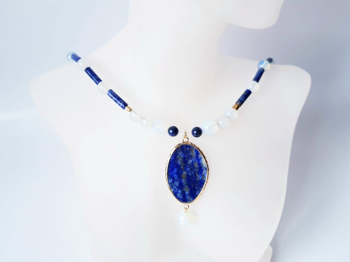 Colier cu lapis lazuli, opalit, hematit auriu si pandantiv lapis lazuli [4]