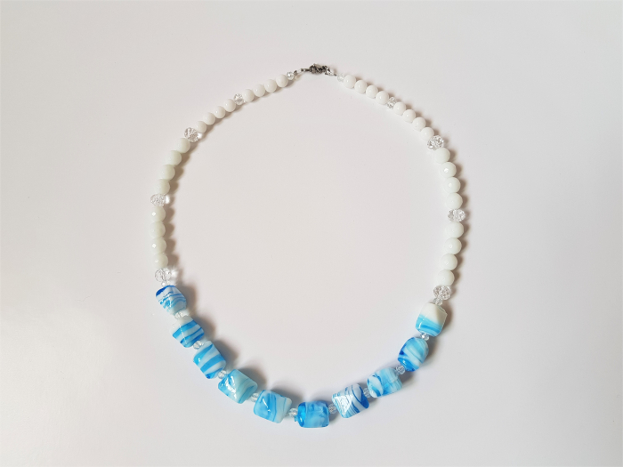 Colier de agate albe si margele lampwork [3]
