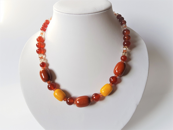 Colier de agate, cuart si jad [4]