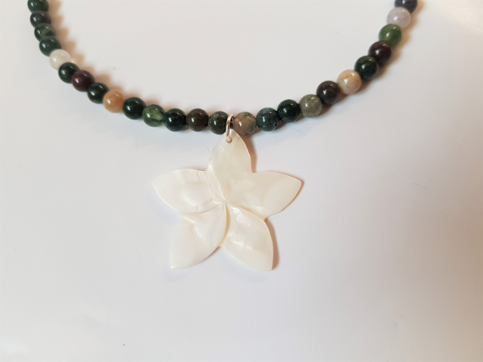 Colier de agate indiene cu pandantiv floare de sidef [5]