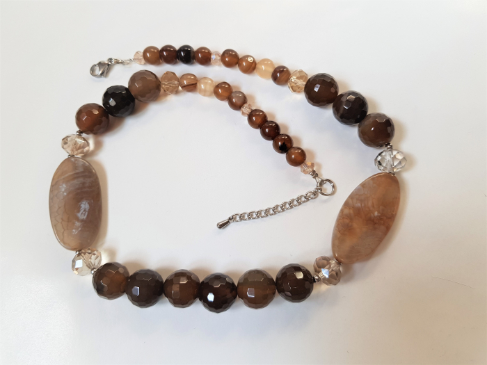 Colier de agate maro si cristale [5]