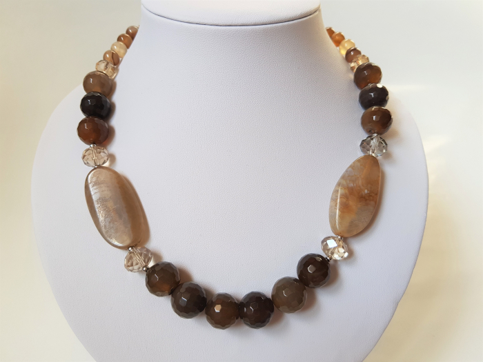 Colier de agate maro si cristale [3]