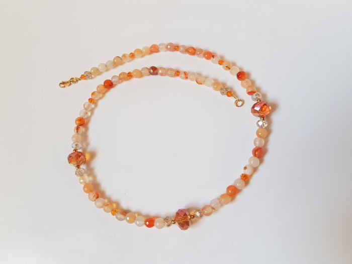 Colier de agate portocalii si cristale [4]
