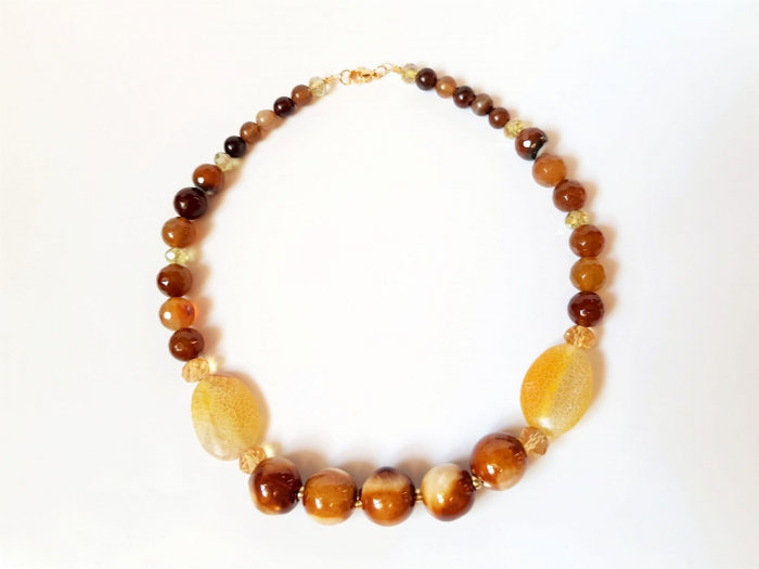 Colier de agate si portelan [2]
