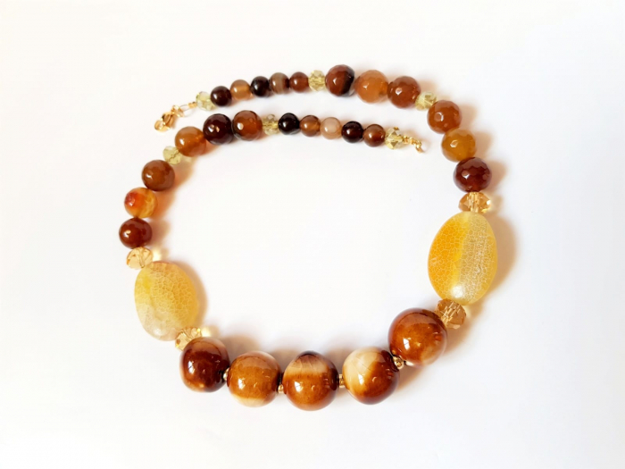 Colier de agate si portelan [3]