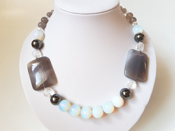 Colier din opalit, agate si hematite [2]