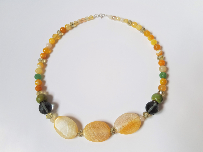 Colier galben-verde cu agate [2]