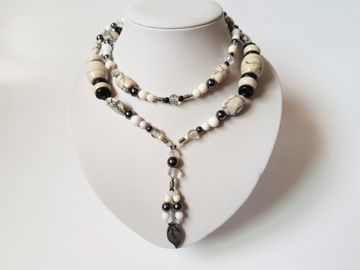 Colier lung cu howlit si hematite [2]
