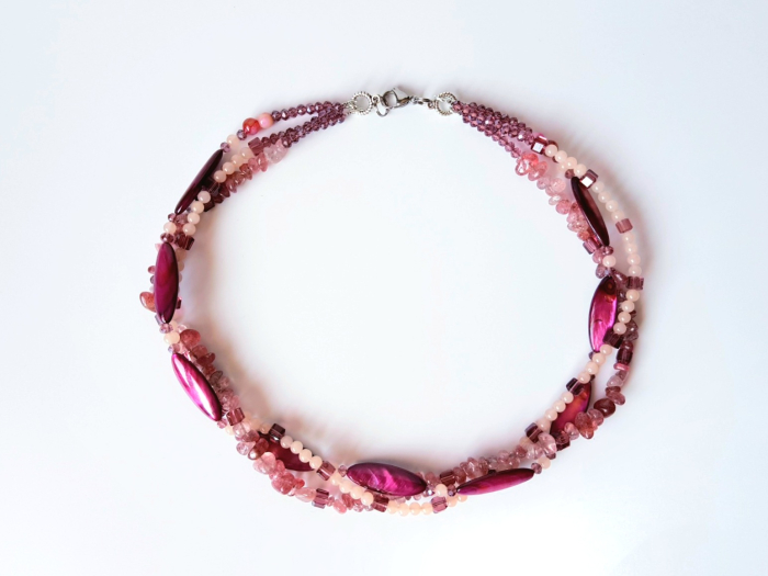 Colier multisir cu jad crem, cuart cherry si sidef visiniu [3]