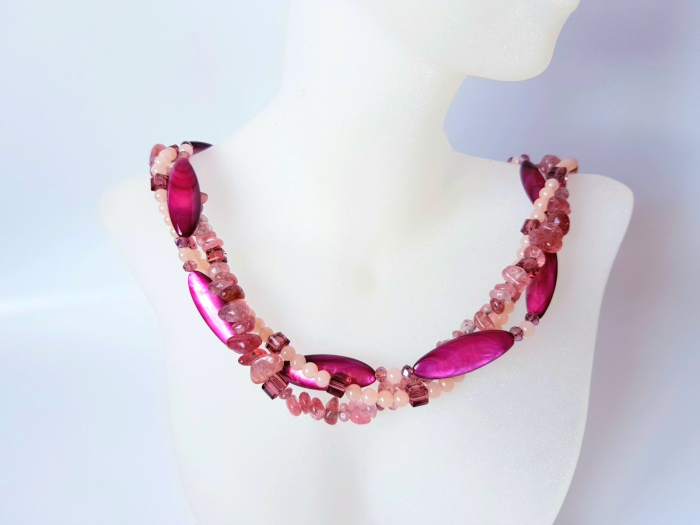 Colier multisir cu jad crem, cuart cherry si sidef visiniu [2]