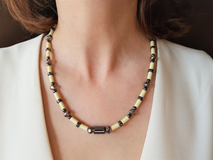 Set colier si cercei cu agate vanilie tuburi, hematite si cristale [6]