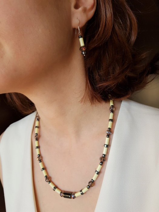 Set colier si cercei cu agate vanilie tuburi, hematite si cristale [4]