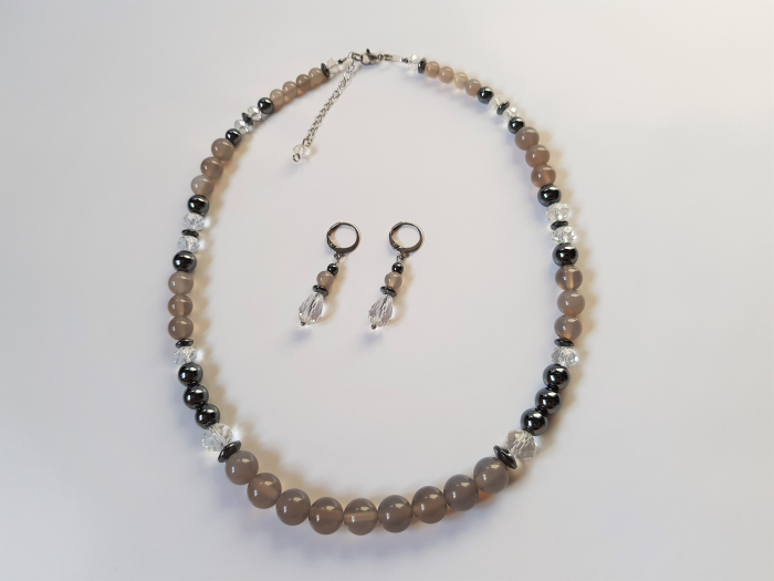 Set colier si cercei cu hematite, cuart gri si cristale [4]
