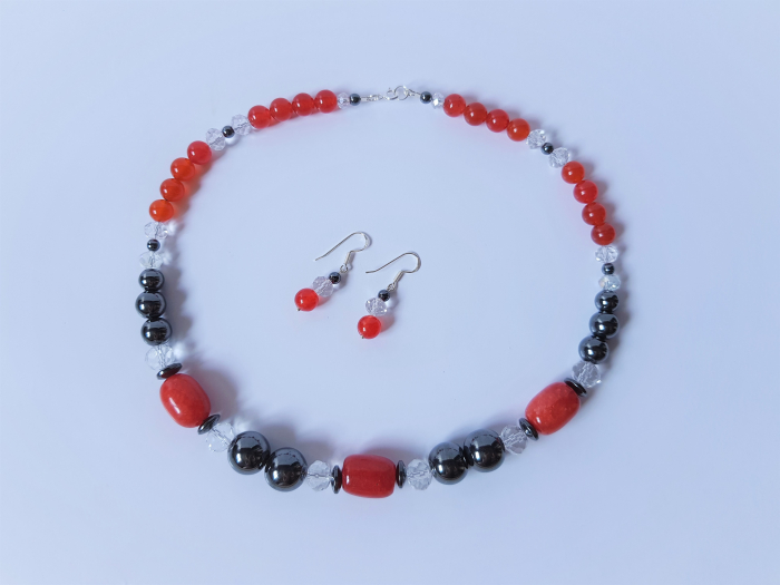 Set colier si cercei cu jad rosu, hematite si cristale [5]
