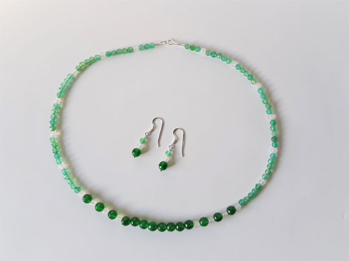Set colier si cercei cu jad verde si agate albe [5]