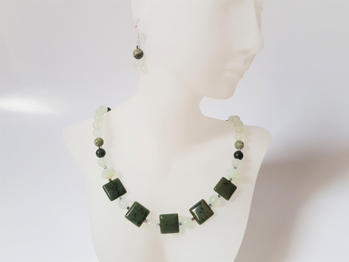 Set colier si cercei cu jad vernil, jasp verde si hematite [5]