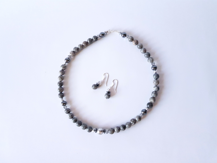 Set colier si cercei cu jasp gri, hematite, perla centrala si cristale [3]