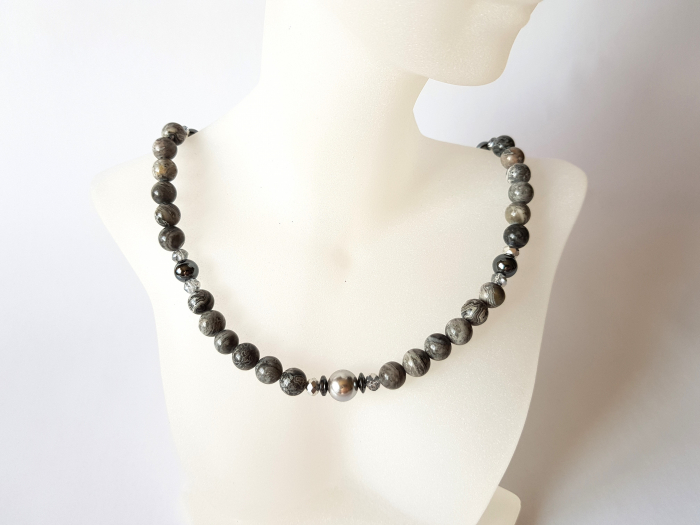 Set colier si cercei cu jasp gri, hematite, perla centrala si cristale [5]